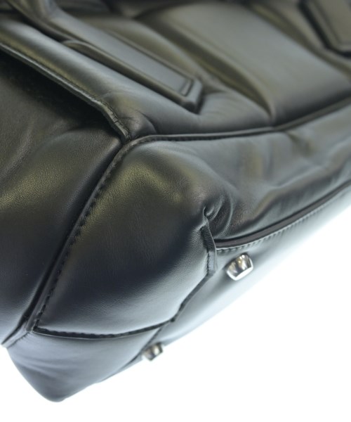 BOTTEGA VENETA（ボッテガヴェネタ）ショルダーバッグ 黒 サイズ:- レディース/2200715703151