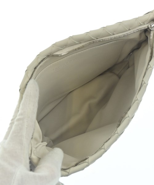BOTTEGA VENETA（ボッテガヴェネタ）クラッチバッグ 白 サイズ:- レディース/2200716080183