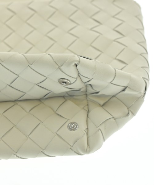 BOTTEGA VENETA（ボッテガヴェネタ）クラッチバッグ 白 サイズ:- レディース/2200716080183