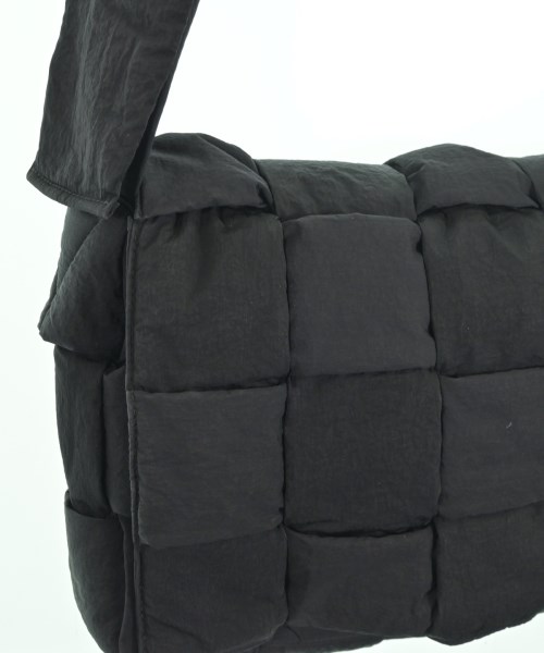 BOTTEGA VENETA（ボッテガヴェネタ）ショルダーバッグ 黒 サイズ:- レディース/2200647634233