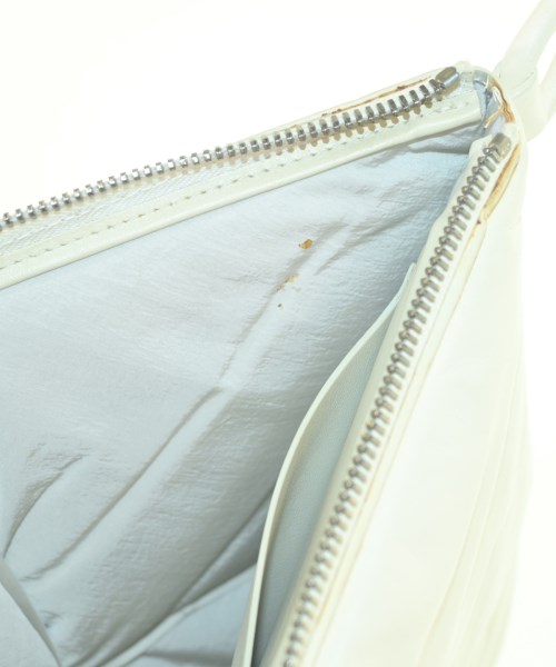 BOTTEGA VENETA（ボッテガヴェネタ）クラッチバッグ 白 サイズ:- レディース/2200658756078