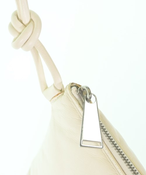 BOTTEGA VENETA（ボッテガヴェネタ）クラッチバッグ 白 サイズ:- レディース/2200658756078