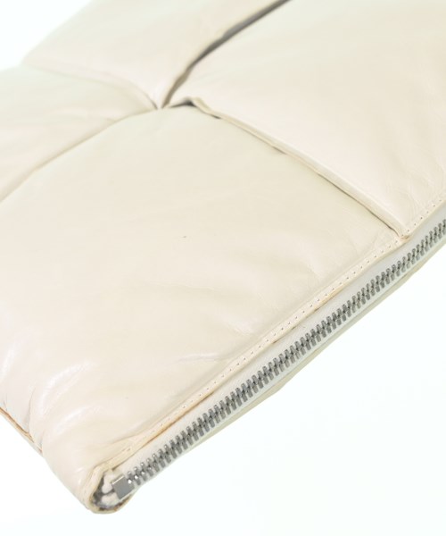 BOTTEGA VENETA（ボッテガヴェネタ）クラッチバッグ 白 サイズ:- レディース/2200658756078