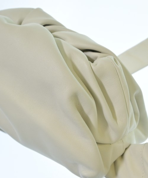 BOTTEGA VENETA（ボッテガヴェネタ）ショルダーバッグ 白 サイズ:- レディース/2200664673017