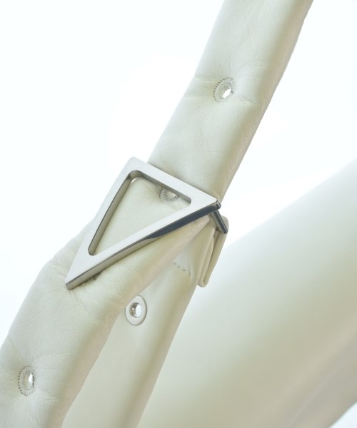 BOTTEGA VENETA（ボッテガヴェネタ）ショルダーバッグ 白 サイズ:- レディース/2200664673017