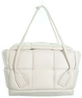BOTTEGA VENETA（ボッテガヴェネタ）ショルダーバッグ 白 サイズ:- レディース/2200719953750