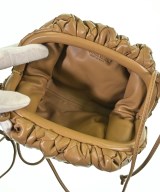 BOTTEGA VENETA（ボッテガヴェネタ）ショルダーバッグ ベージュ サイズ:- レディース/2200717232185