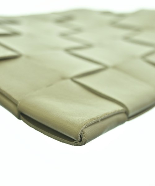 BOTTEGA VENETA（ボッテガヴェネタ）クラッチバッグ カーキ サイズ:- レディース/2200722179871