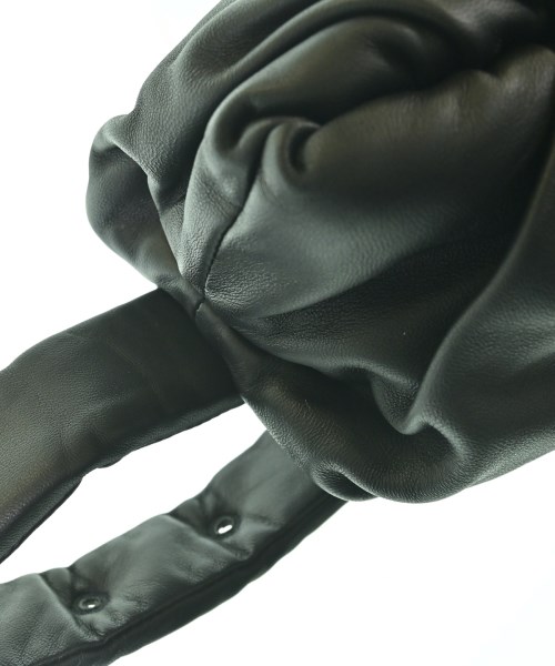 BOTTEGA VENETA（ボッテガヴェネタ）クラッチバッグ 黒 サイズ:- レディース/2200724352111
