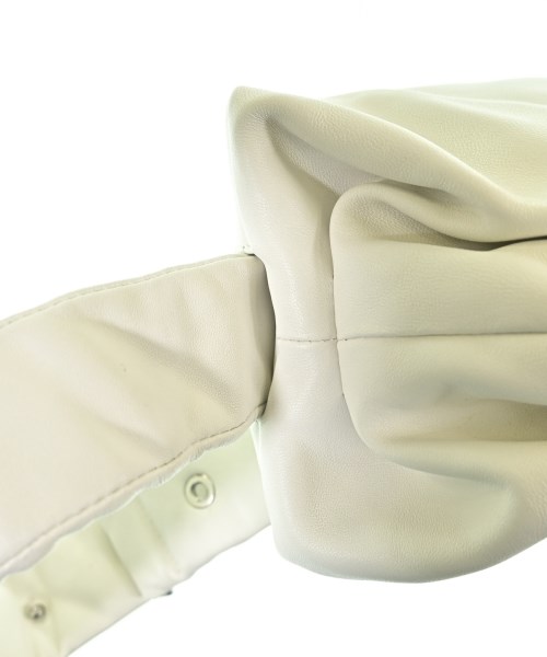 BOTTEGA VENETA（ボッテガヴェネタ）ショルダーバッグ 白 サイズ:- レディース/2200724352128