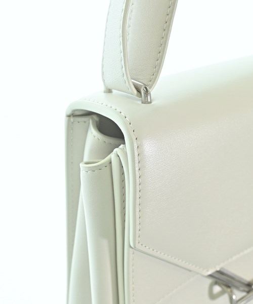 BOTTEGA VENETA（ボッテガヴェネタ）ショルダーバッグ 白 サイズ:- レディース/2200687353118