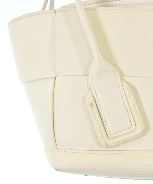 BOTTEGA VENETA（ボッテガヴェネタ）ショルダーバッグ 白 サイズ:- レディース/2200692838082
