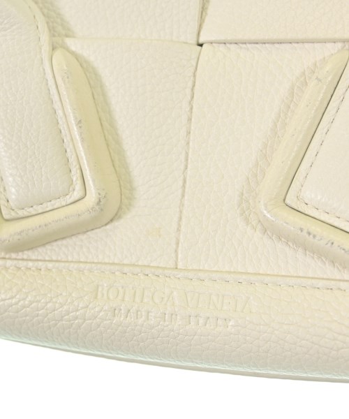 BOTTEGA VENETA（ボッテガヴェネタ）ショルダーバッグ 白 サイズ:- レディース/2200692838082