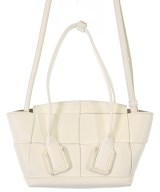 BOTTEGA VENETA（ボッテガヴェネタ）ショルダーバッグ 白 サイズ:- レディース/2200692838082