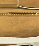 BOTTEGA VENETA（ボッテガヴェネタ）ショルダーバッグ 白 サイズ:- レディース/2200692838082