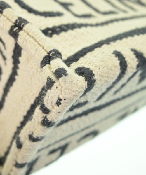 CELINE（セリーヌ）ハンドバッグ 白 サイズ:- レディース/2200616475942