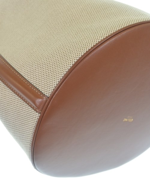 CELINE（セリーヌ）ショルダーバッグ ベージュ サイズ:- レディース/2200672256400