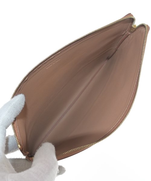 CELINE（セリーヌ）ポーチ 茶 サイズ:M レディース/2200720637038