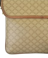 CELINE（セリーヌ）ショルダーバッグ ベージュ サイズ:- レディース/2200724352517