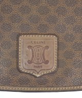 CELINE（セリーヌ）ショルダーバッグ 茶 サイズ:- レディース/2200683911275