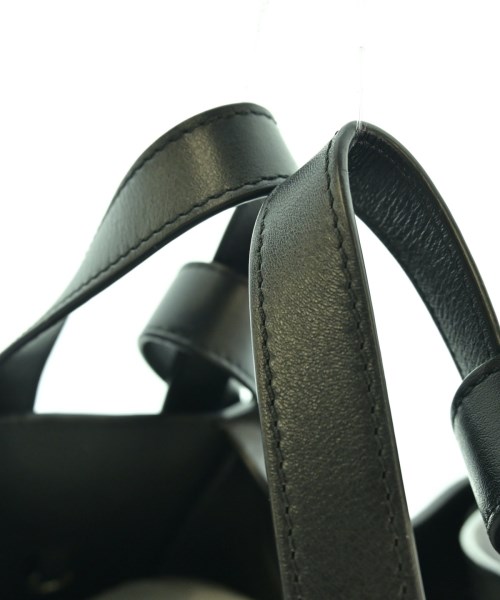 LOEWE（ロエベ）ショルダーバッグ グレー サイズ:- レディース/2200638760026