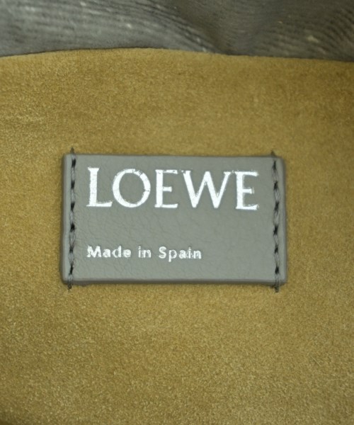 LOEWE（ロエベ）ショルダーバッグ グレー サイズ:- レディース/2200642626066