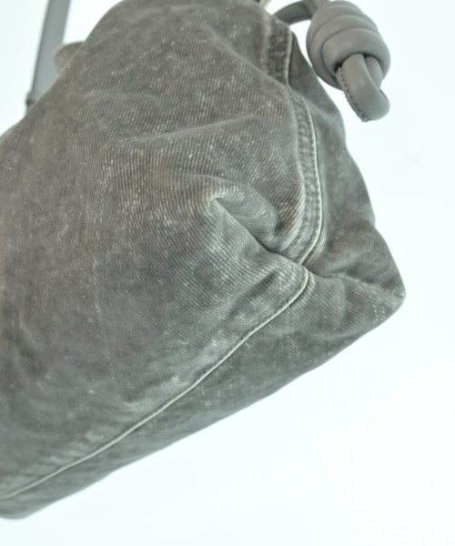 LOEWE（ロエベ）ショルダーバッグ グレー サイズ:- レディース/2200642626066
