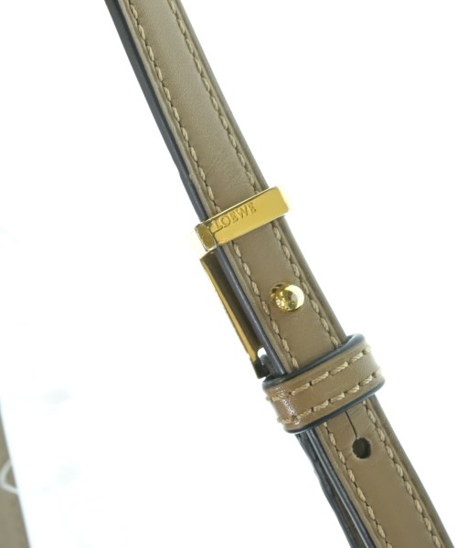 LOEWE（ロエベ）ショルダーバッグ 茶 サイズ:- レディース/2200643514010