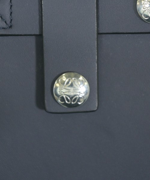 LOEWE（ロエベ）ショルダーバッグ 紺 サイズ:- レディース/2200643756403