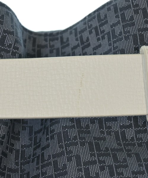 LOEWE（ロエベ）ショルダーバッグ 紺 サイズ:- レディース/2200627237287