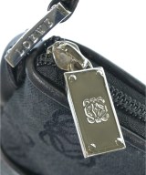 LOEWE（ロエベ）ショルダーバッグ 紺 サイズ:- レディース/2200627239120