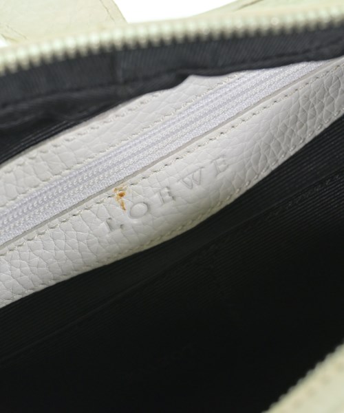 LOEWE（ロエベ）ショルダーバッグ 白 サイズ:- レディース/2200629186026