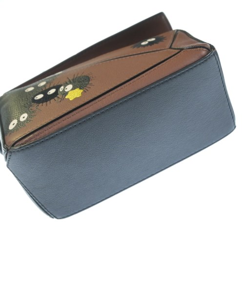 LOEWE（ロエベ）ショルダーバッグ 茶 サイズ:- レディース/2200606700078