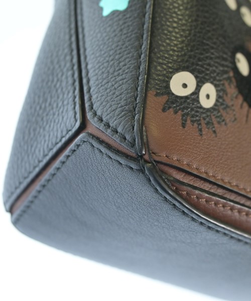 LOEWE（ロエベ）ショルダーバッグ 茶 サイズ:- レディース/2200606700078