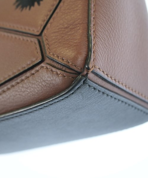 LOEWE（ロエベ）ショルダーバッグ 茶 サイズ:- レディース/2200606700078