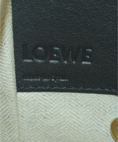 LOEWE（ロエベ）ショルダーバッグ 紺 サイズ:- レディース/2200609813096