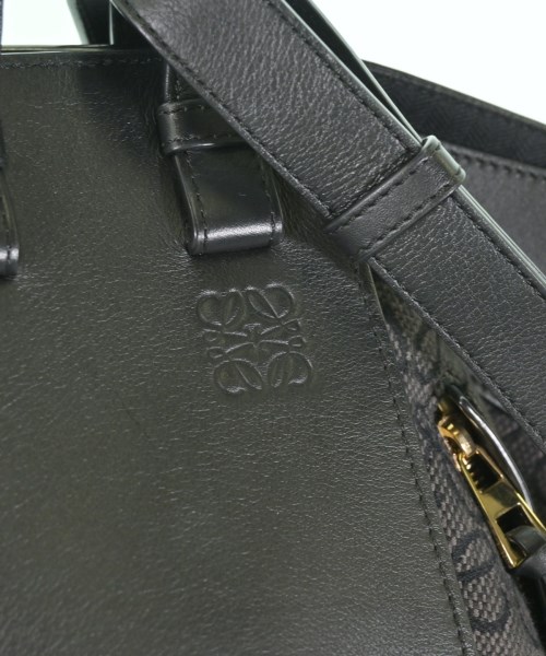 LOEWE（ロエベ）ショルダーバッグ 黒 サイズ:- レディース/2200612287143
