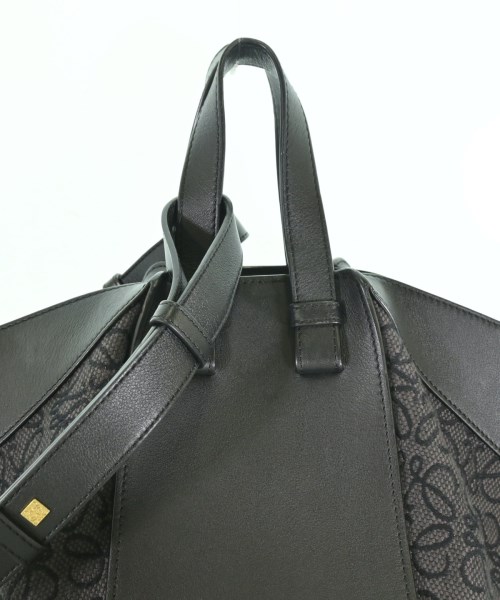 LOEWE（ロエベ）ショルダーバッグ 黒 サイズ:- レディース/2200612287143