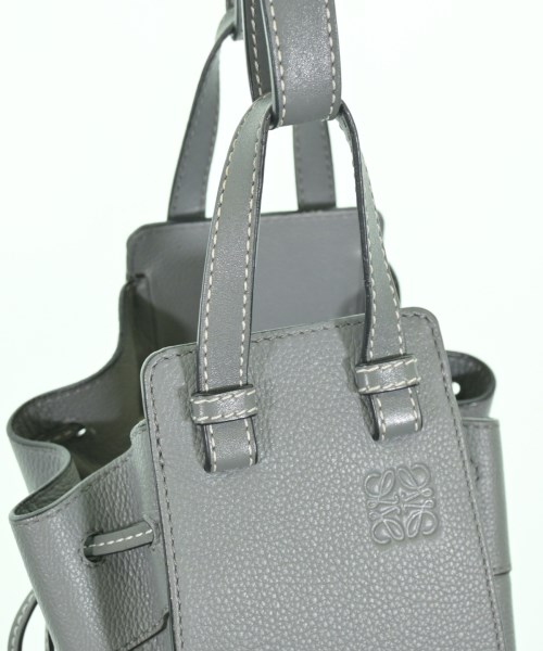 LOEWE（ロエベ）ショルダーバッグ グレー サイズ:- レディース/2200612287181
