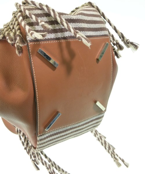 LOEWE（ロエベ）ショルダーバッグ 茶 サイズ:- レディース/2200616475881