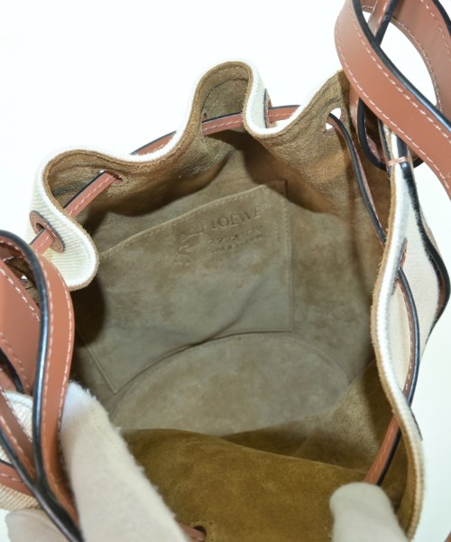 LOEWE（ロエベ）ショルダーバッグ ベージュ サイズ:- レディース/2200601281039
