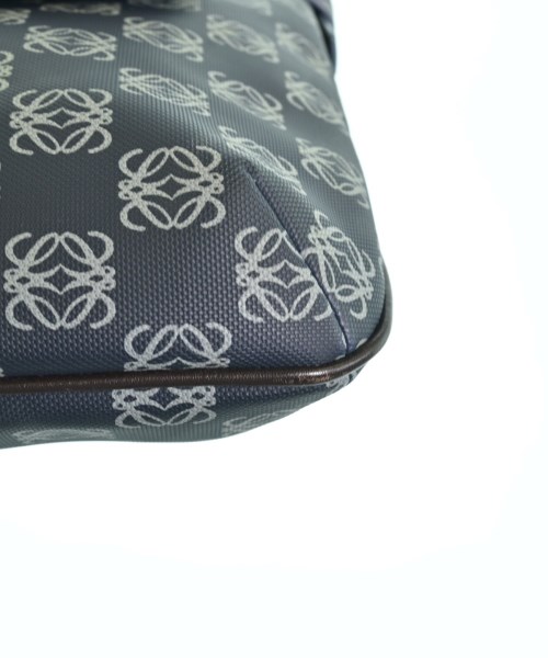 LOEWE（ロエベ）ショルダーバッグ 紺 サイズ:- レディース/2200598501394