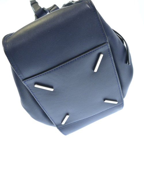 LOEWE（ロエベ）ショルダーバッグ 紺 サイズ:- レディース/2200605066045