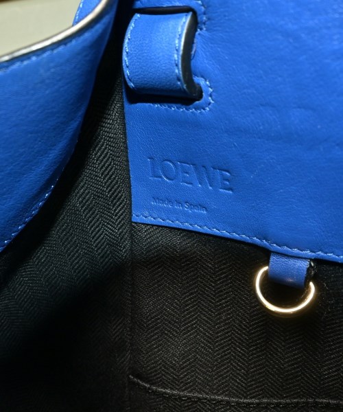 LOEWE（ロエベ）ショルダーバッグ 青 サイズ:- レディース/2200605904095