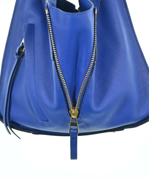 LOEWE（ロエベ）ショルダーバッグ 青 サイズ:- レディース/2200605904095