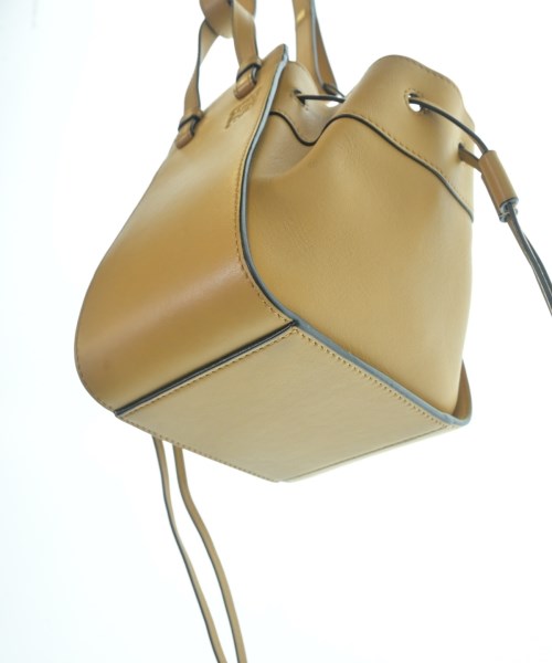 LOEWE（ロエベ）ショルダーバッグ 茶 サイズ:- レディース/2200607860818