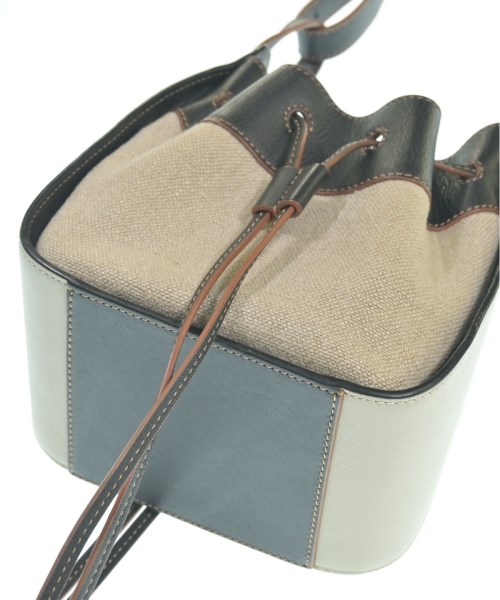 LOEWE（ロエベ）ショルダーバッグ ベージュ サイズ:- レディース/2200607861051