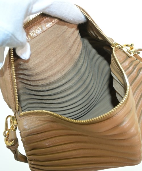 LOEWE（ロエベ）ショルダーバッグ 茶 サイズ:- レディース/2200670632114