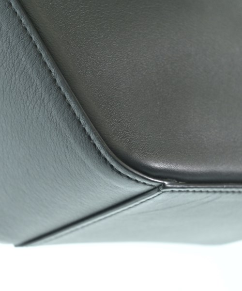 LOEWE（ロエベ）ショルダーバッグ 黒 サイズ:- レディース/2200678116241