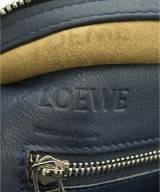 LOEWE（ロエベ）ショルダーバッグ 紺 サイズ:23 レディース/2200678630037